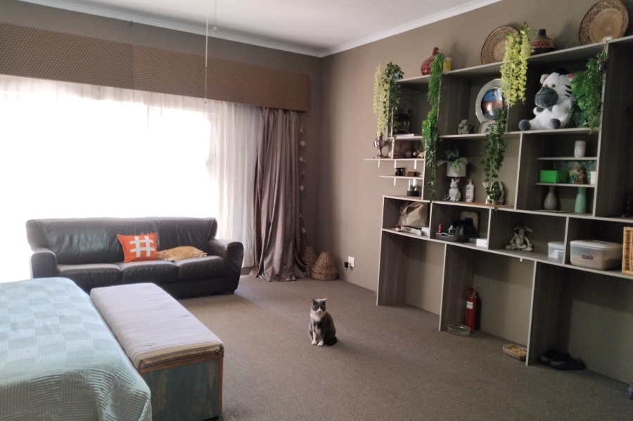 4 Bedroom Property for Sale in Broederstroom North West